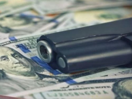 70歳の男が銀行強盗00