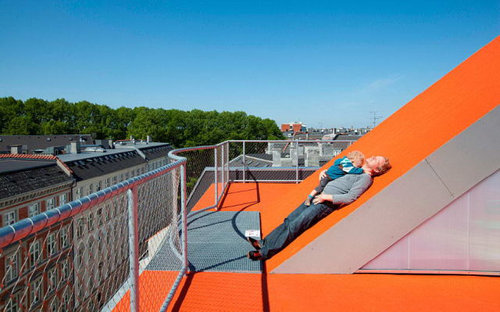 デンマークの屋根の上の遊び場11