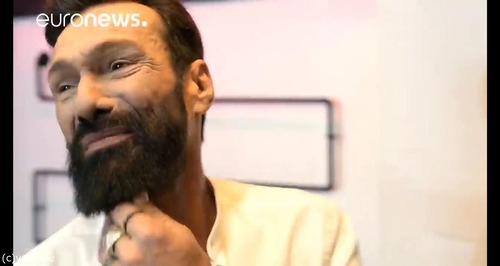 ホームレス男性が大変身07