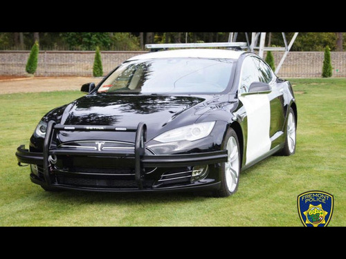 電気自動車のパトカー00