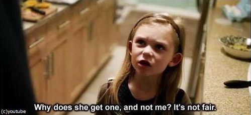 お隣の人のお椀を覗きこんでいいとき01