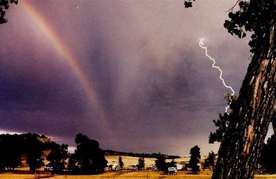 虹と雷07