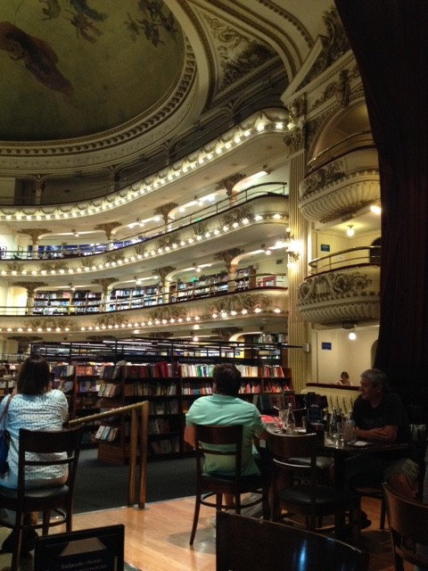 世界一美しいブエノスアイレスの本屋09