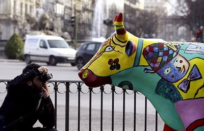 スペインの面白牛彫刻08