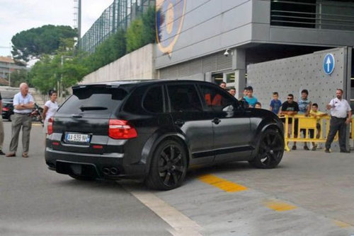 サッカーのスーパースターたちの車07