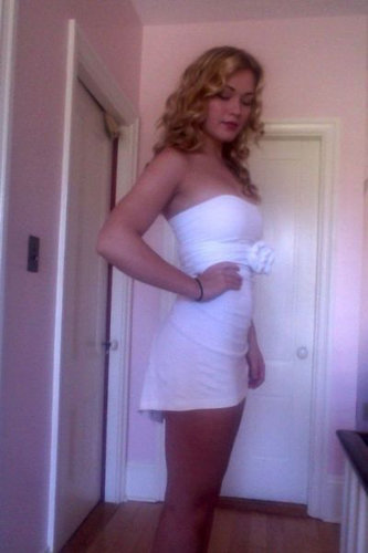 タートルネックをミニドレスに13