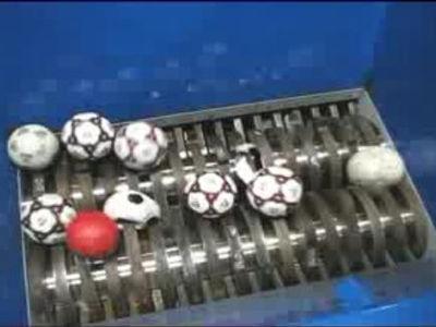 ボールをシュレッダー