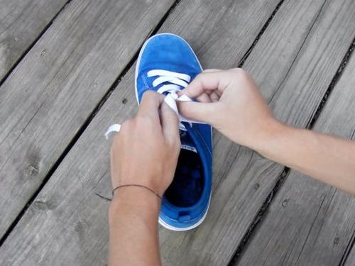 靴ひもの高速結び08