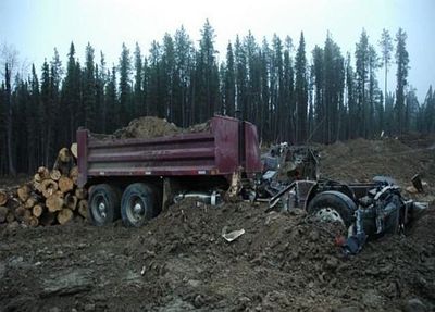 パワーショベルで大暴れ03