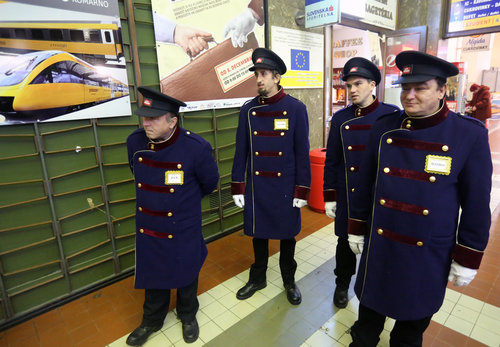 7人のホームレスに仕事を提供04