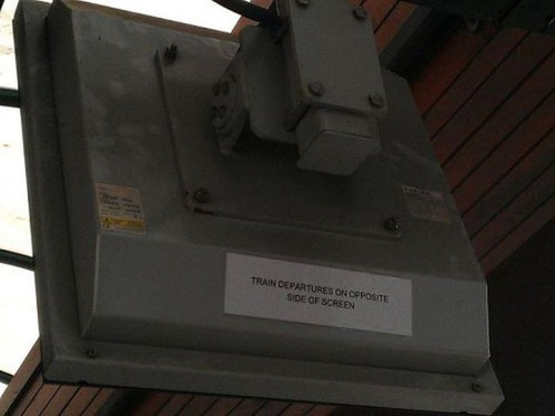 疑問を感じる標識16