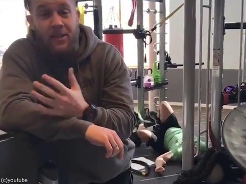 トレーニングコーチが5秒放置すると05