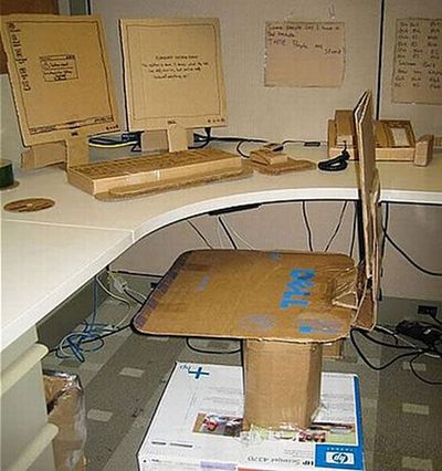 オフィスのいたずら09