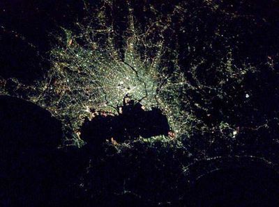 宇宙ステーションから見た世界の大都市の夜景09