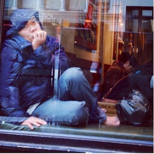 買い物に付き合った男たち07