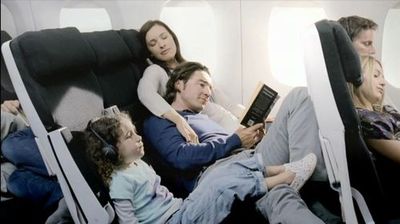 横になれる座席01