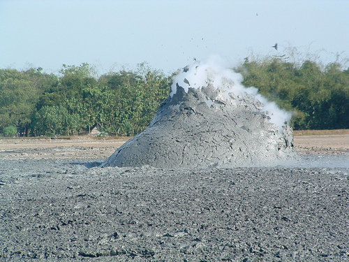 泥火山の泡10