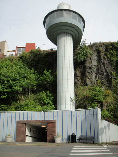 変わった11のエレベーター22