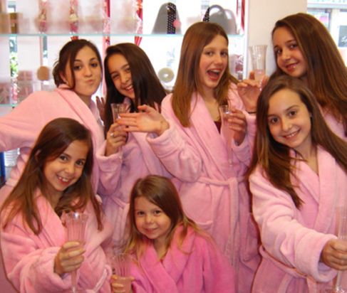 少女専門の美容エステが登場13