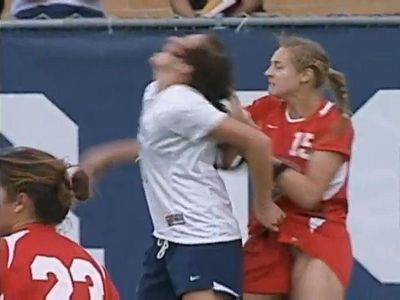 本当は恐ろしい女子サッカー