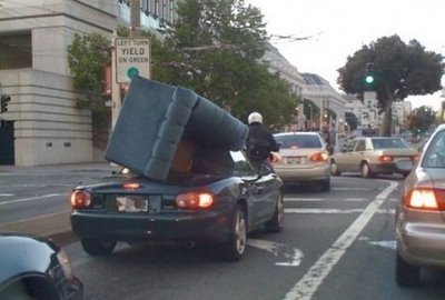 独創的過ぎる車02