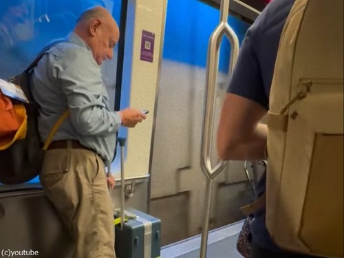 列車がドア全開のまま走行…乗客「風がすごい！」デンバー空港でヒヤリ体験（動画）