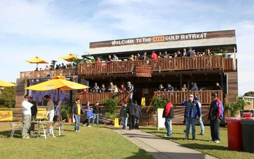 トレーラーがバーに変身04