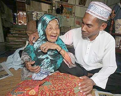 108歳のおばあちゃん「子供が欲しい」01