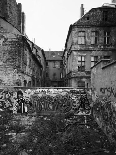 東ドイツの10年の変化09