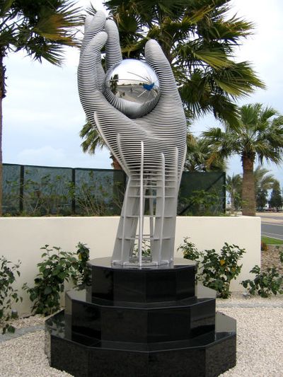 11.Ball in the hand(手に玉)