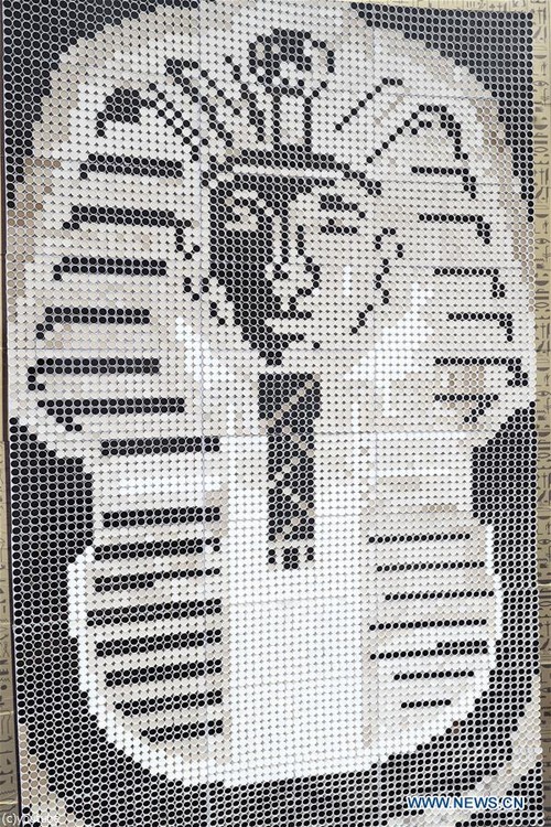 7260杯のコーヒーで「ツタンカーメン」04