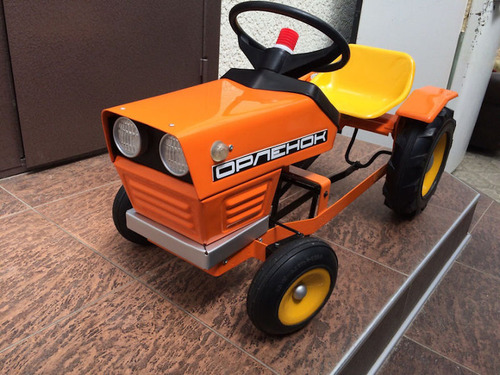 ソ連時代の子ども用のペダル車をレストア12