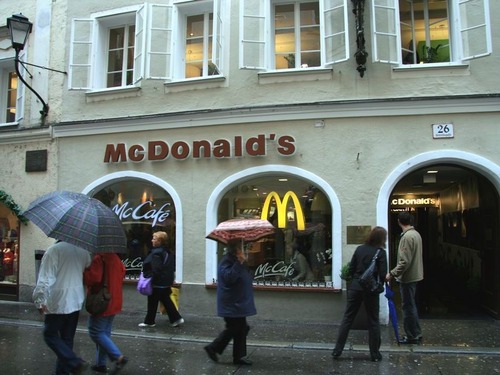 Salzburg_McDonalds_1_s