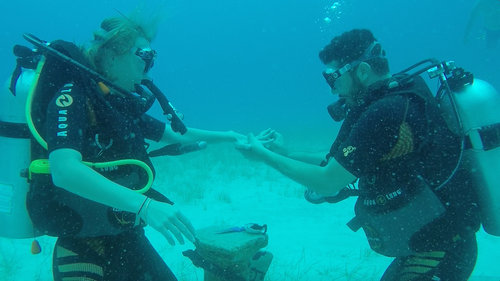 彼氏のプロポーズは深かった01