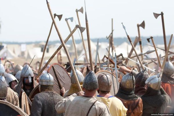 中世の兵士や戦争を再現したロシアのフェスティバル らばq 中世の兵士や戦争を再現したロシアのフェスティバル らばq