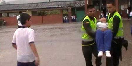 コロンビアの催眠ショー01