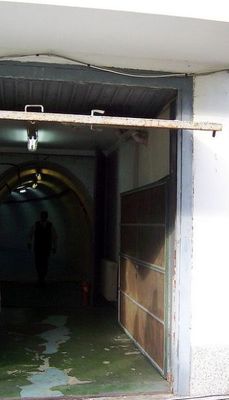 ユーゴの核シェルター03