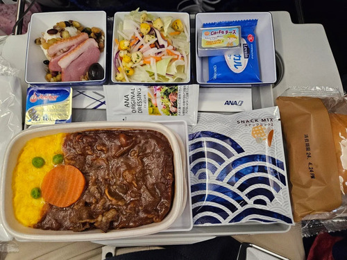 全日空vsユナイテッド航空の機内食01