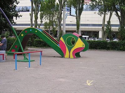 ロシアの公園の遊具13