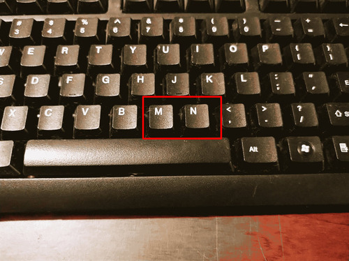 MとNのキーボード位置を交換01