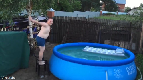 プールへの飛び込みはフォームが全て02