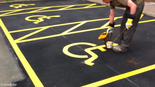 駐車場のペイントを一発書き05