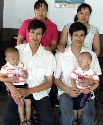 双子夫婦