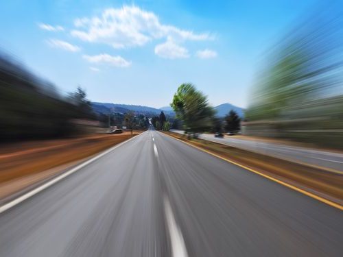 スピード違反の標識00