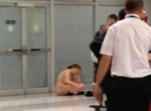 ベイルートで空港禁煙の抗議01