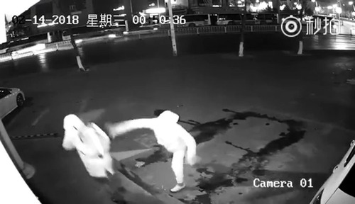 ダメな強盗のやり方04