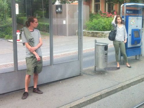 ばつの悪い時02