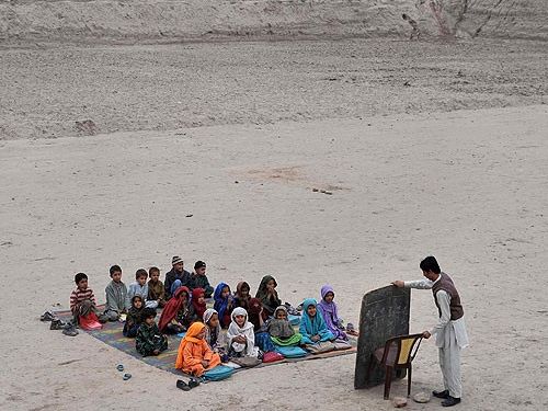 アフガニスタンの学校02