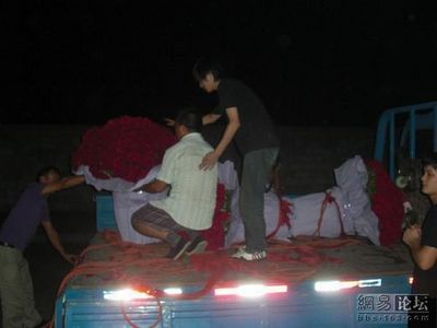 一万本のバラ02