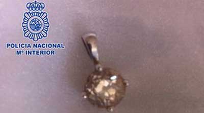 ダイヤモンド泥棒01